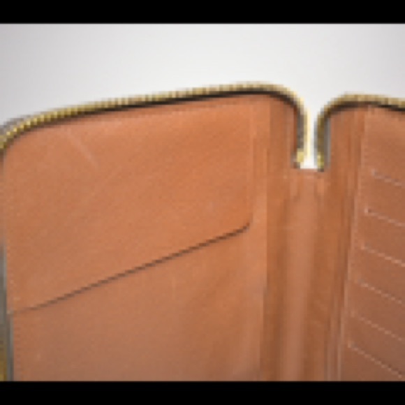 Louis Vuitton Zippy Organizer - Picture 12 of 15